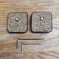 Quick-release plates